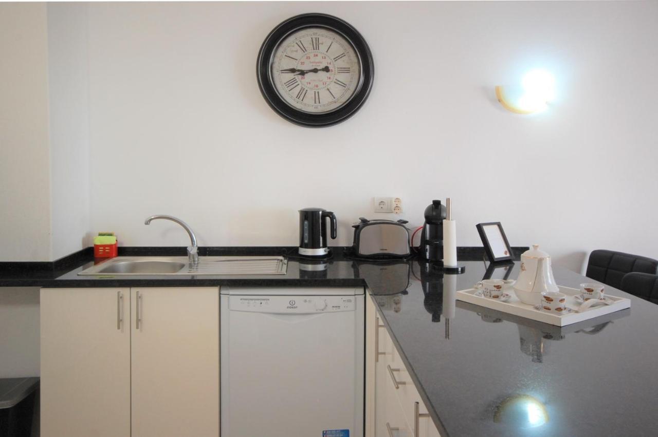 Vila Mar Praia - Free Wifi - 50 M From The Beach Armacao de Pera Exterior photo