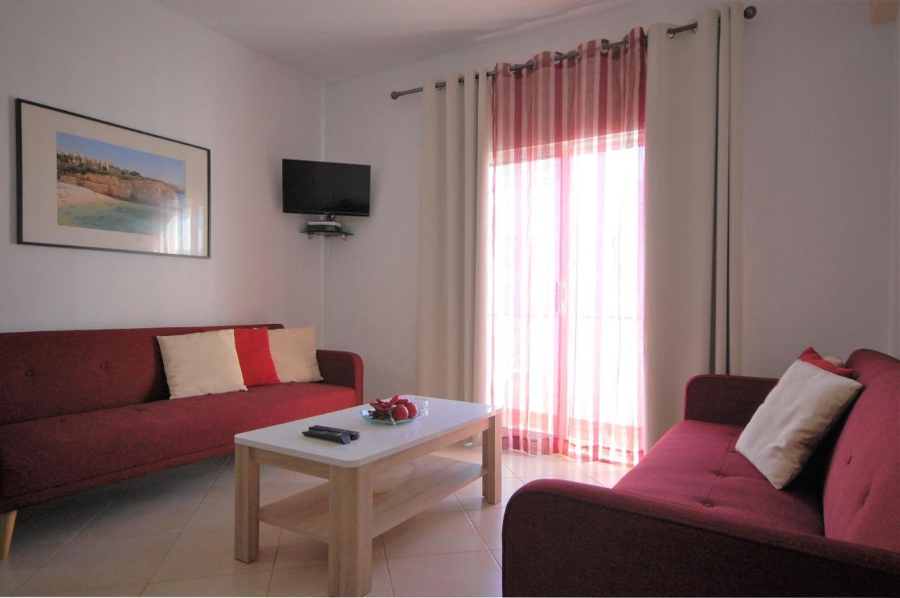 Vila Mar Praia - Free Wifi - 50 M From The Beach Armacao de Pera Exterior photo